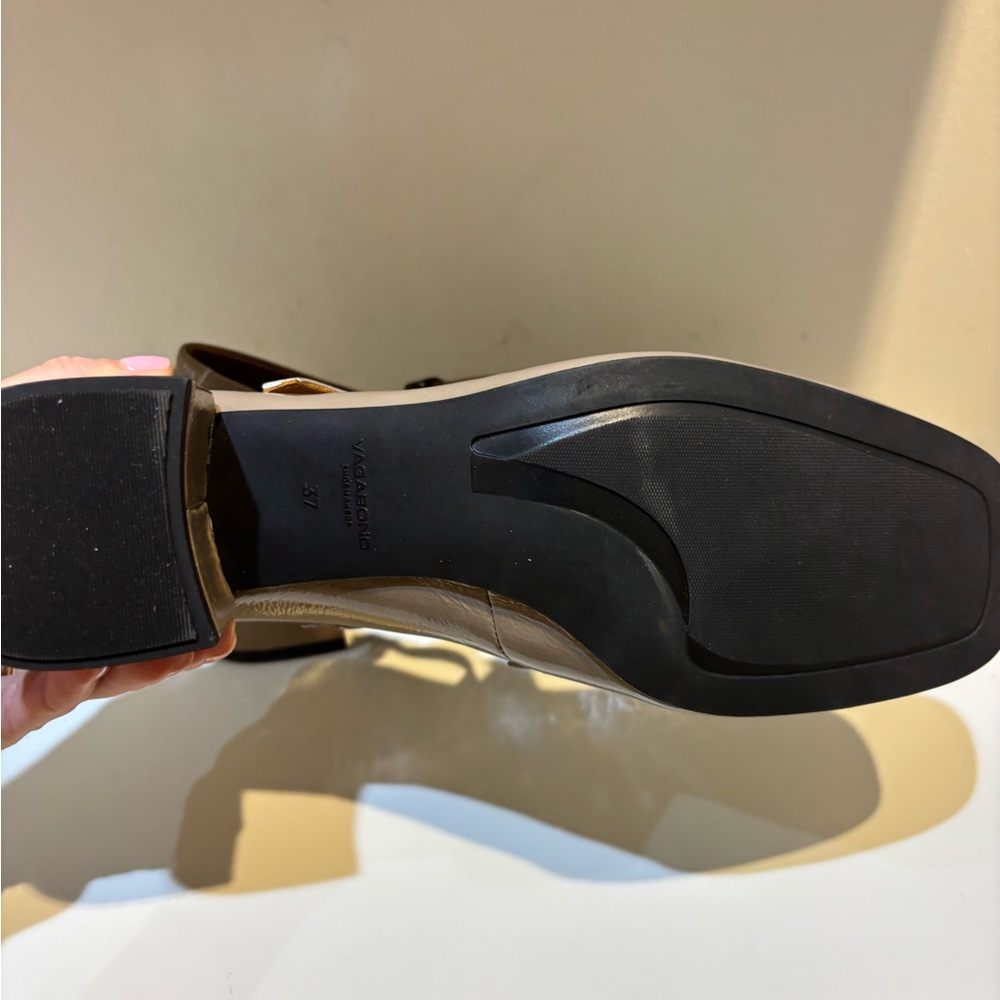 Vagabond Patent Leather Mary Jane Heels in Taupe - Picture 5 of 6